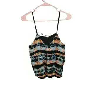 Dance and marvel Aztec Scandinavian  print high low crop top size medium